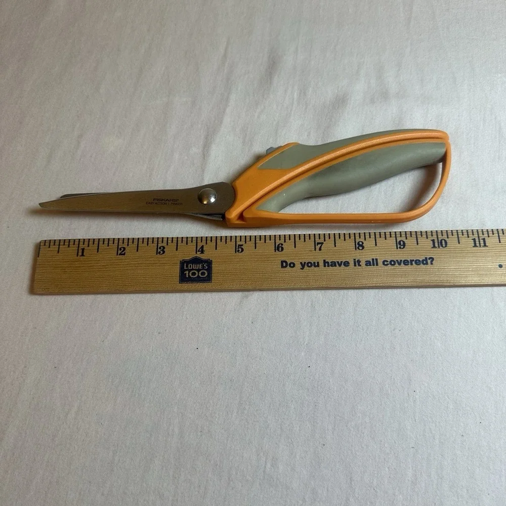 Fiskars Softouch Pinking Shears Scissors Spring Action Soft Touch Pre-owned - Picture 3 of 6